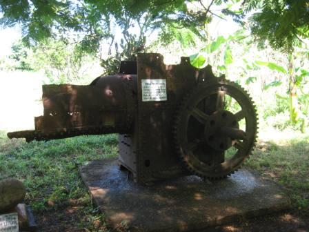Maquina de vapor que se uso en la construccion del camino de Viaro hasta La Gloria City trabajo en 1905 y es conocido como el CILINDRO