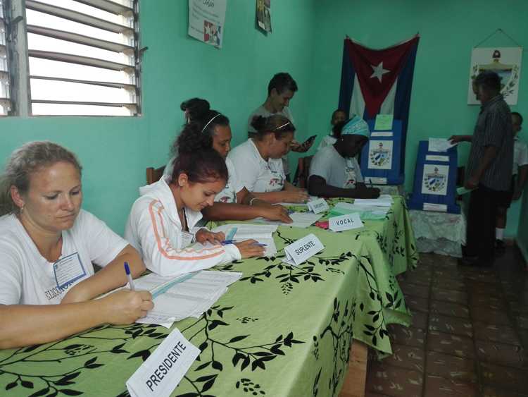 Pobladores en La Gloria ratifican Voto por el Futuro.