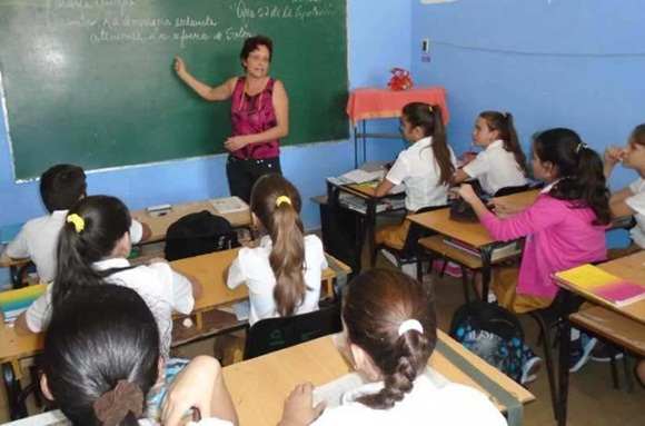 160.educacion secundaria basica cuba