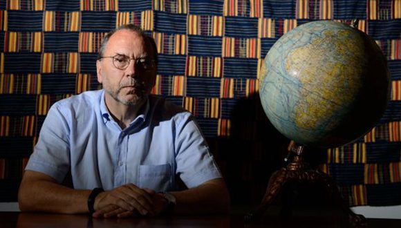 Peter Piot fue uno de los descubridores del ebolavirus, causante de la esa enfermedad./Foto: Cubadebate