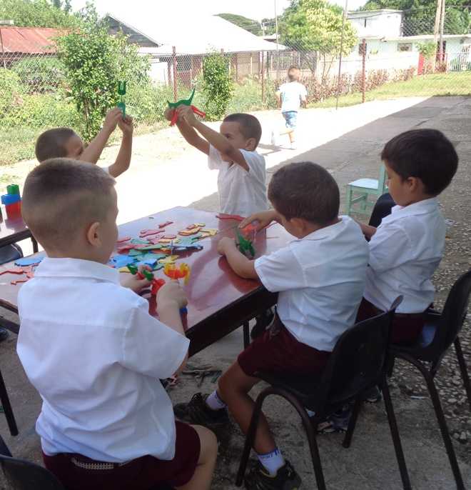 El programa Educa a tu Hijo valida en Sierra de Cubitas la atención integral que desarrolla el gobierno cubano/Foto: Autor