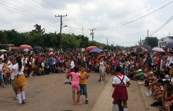 Una competencia de rueda de casino tuvo gran respaldo de los asistentes/Foto: Autor