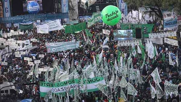 Los argentinos también protestarán contra el aumento de precios de los productos básicos y los tarifazos en los servicios públicos./Foto: TeleSur