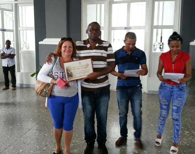 Reconocen a María del Carmen Castañeda con el Mérito Periodístico
