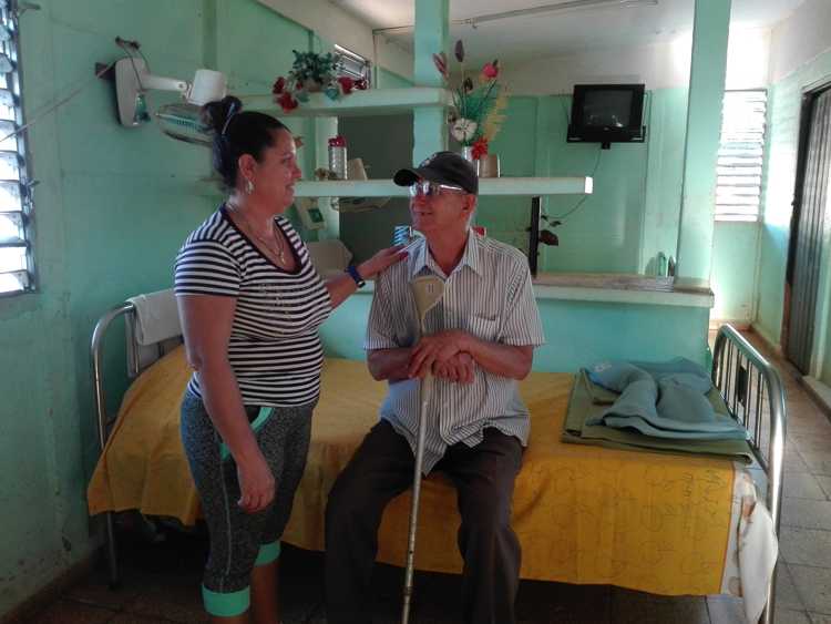 Atención esmerada a los adultos de la tercera edad.