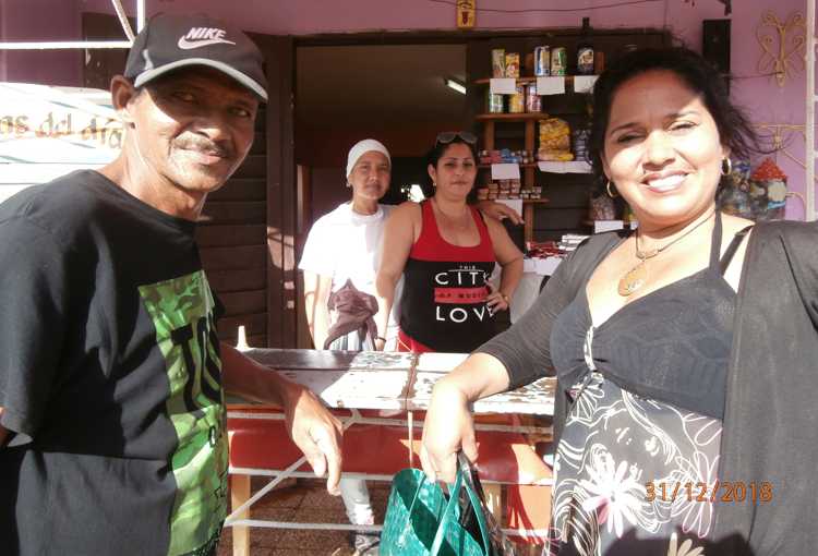 Cafeteria del sector no estatal en Sierra de Cubitas./Foto: Autora