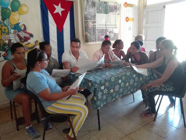 Colectivos laborales al debate en proyecto de Constitución.