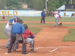 Cubitenos mantienen su paso triunfal en la pelota camagueyana