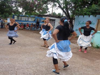 Danza de la brigada Jose Marti en Sierra de cubitas