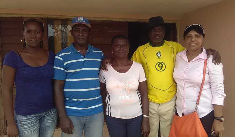 Yuneisy Cabrera, Ernesto Cabrera, Delicia López, Ángel Luis Martínez y Ana Margarita Gutiérrez.