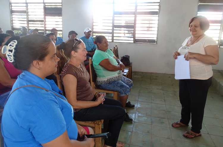 Delegados y autoridades gubernamentales.