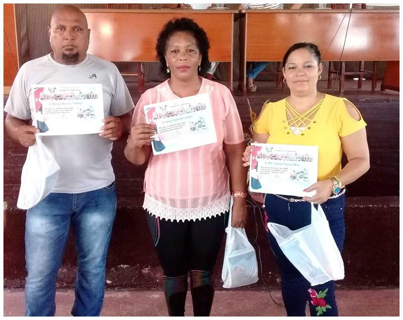 En la Asamblea Municipal del Poder Popular se reconoció a los profesores destacados en los exámenes de ingreso a la Educación Superior del curso escolar, 2018-2019/Foto: Autora