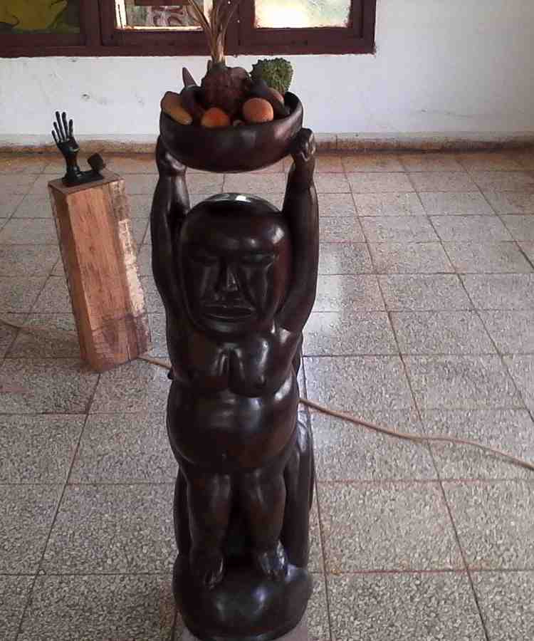 Escultura en madera.
