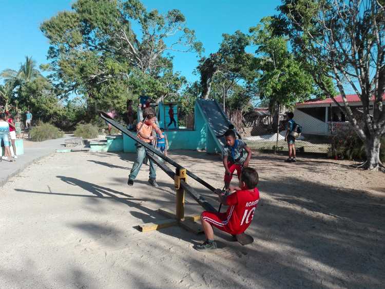 Fiesta de los pioneros en Sola.