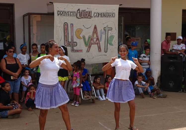 Gran acogida del pueblo en proyecto Cultural comunitario./Foto: Archivo