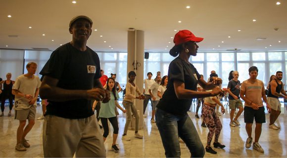Baila en Cuba