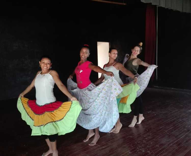 Instructoras de danza de la Brigada José Martí.