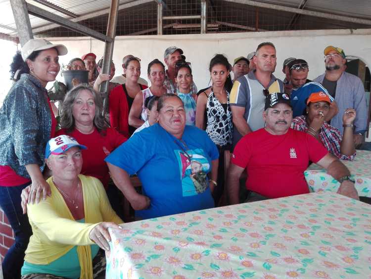 Integrantes de proyectos que desde la ciencia fortalecen  la comunidad de Puerto Piloto./Foto: Autora