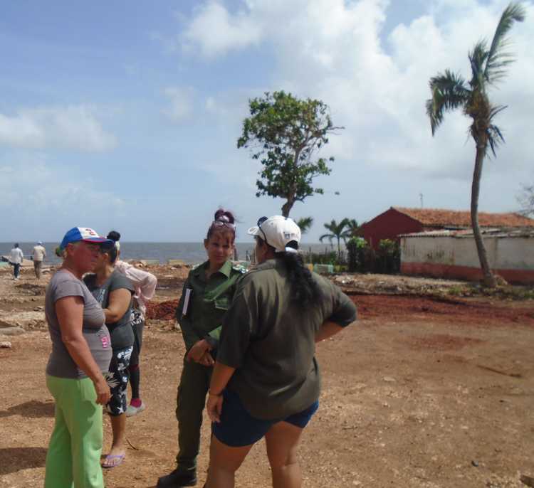 Intercambio de Consejo de Defensa en comunidad de Puerto de Piloto./Foto: Autora