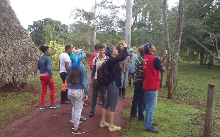 Interesados por las bondades de la naturaleza