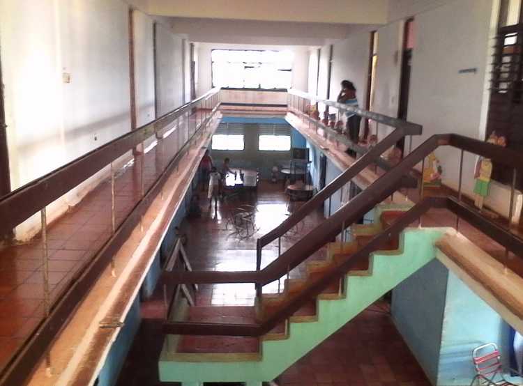Interiores de la Escuela Especial.