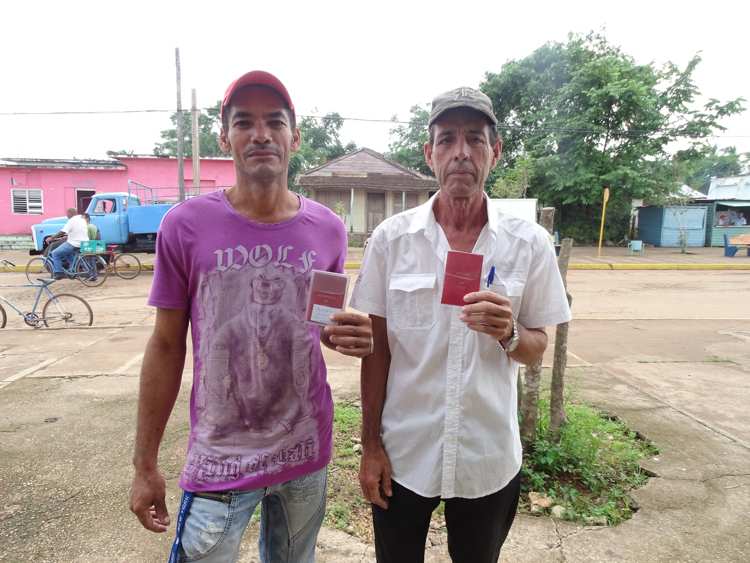 Juan Sifontes y Reinaldo Leyva.