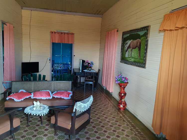 La casa construida en 1927 aún conserva su arquitectura interior.