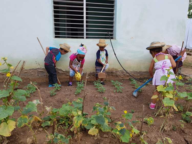 La laboriosidad se forma desde las edades tempranas en el círculo infantil.