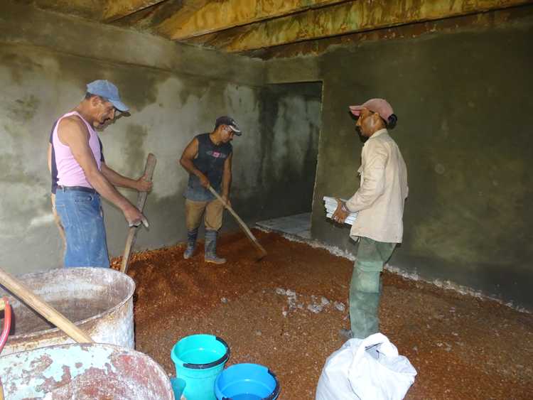 Labores constructivas en camerinos.