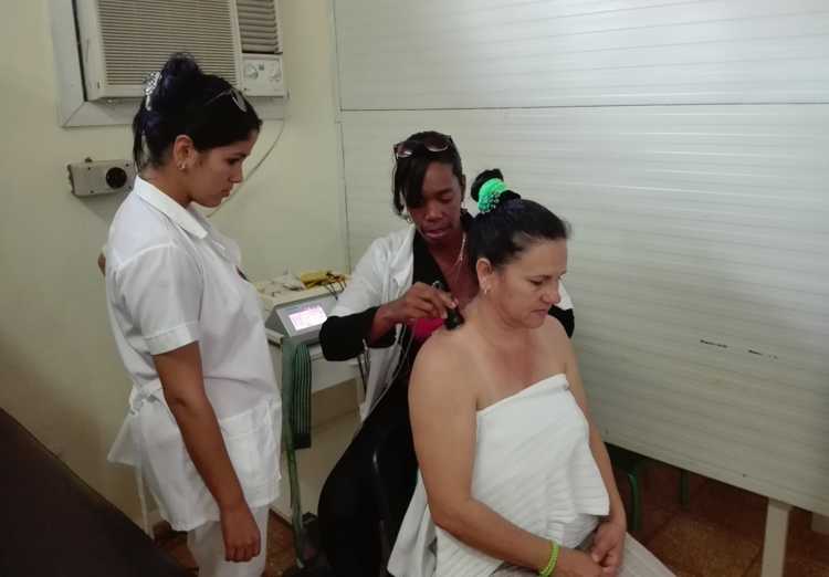Las féminas cubiteñas protagonistas del cuidado de la salud de los pacientes.