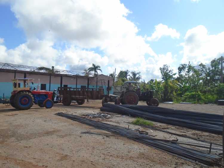 Materiales para la construcción de viviendas a damnificados.