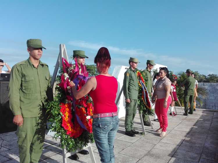 Máximas autoridades en Operación Tributo en Panteón de los Caídos