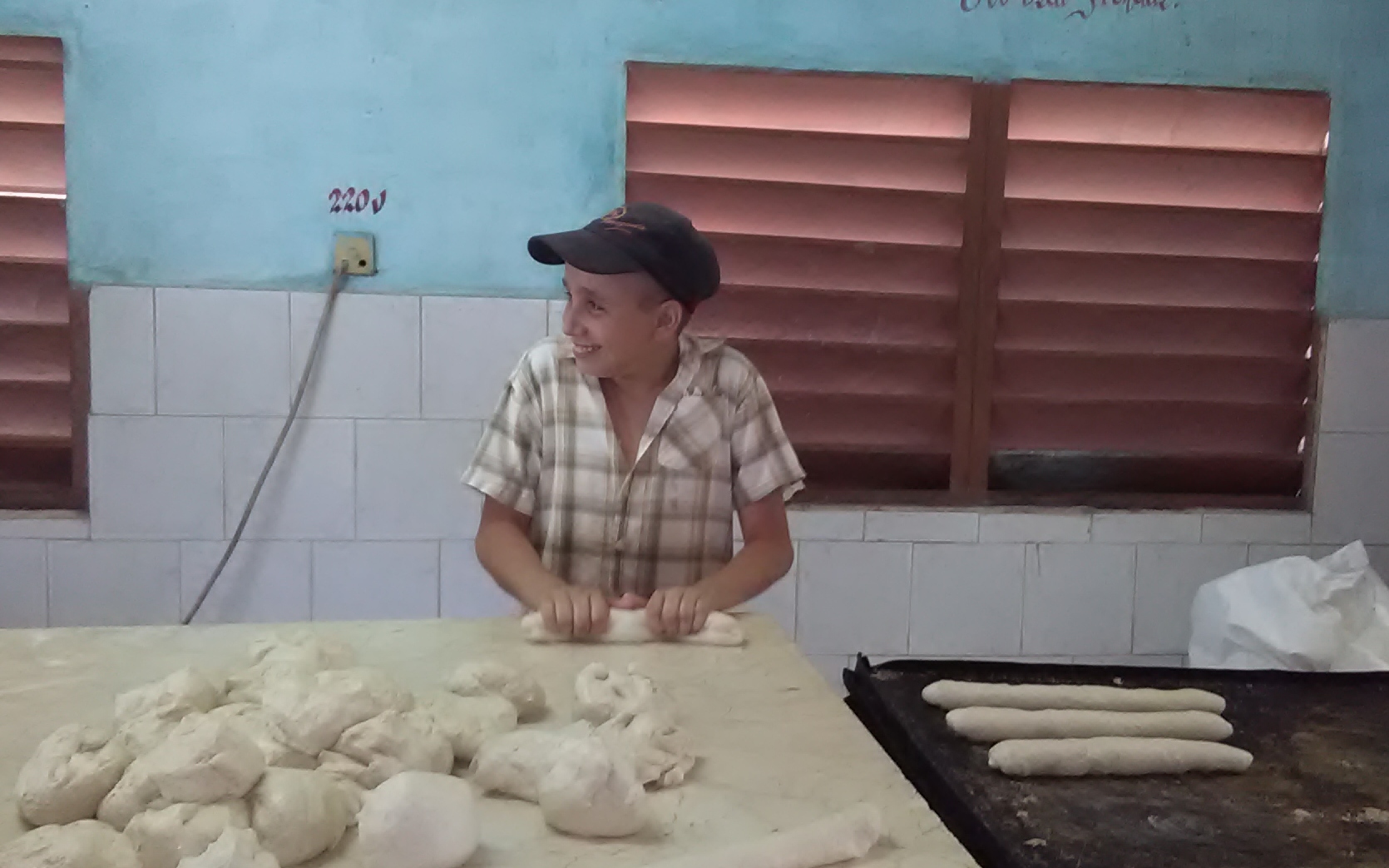 Noelio Vázquez Peña en plena faena laboral./Foto: Autora
