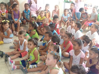 Pequeños del Cículo Infantil Flor del Naranjo.