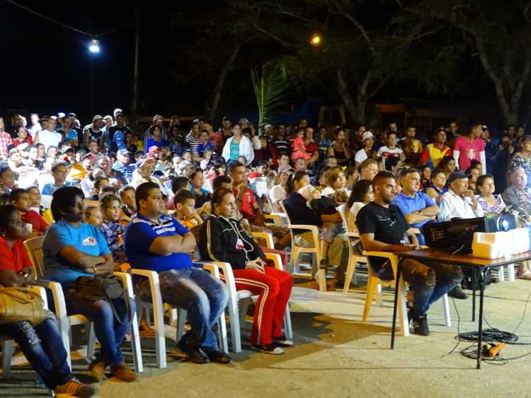 Pobladores de la comunidad de La Gloria.