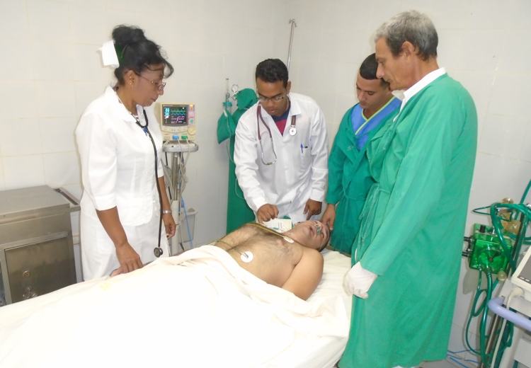 Profesionales de Terapia Intensiva en Sierra de Cubitas./Foto: Autora