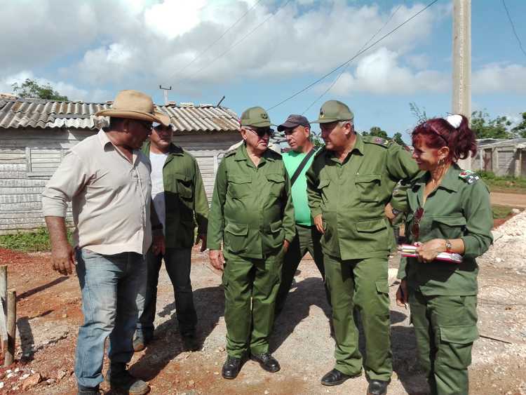 Recorrido por obras que se construyen en zona costera.