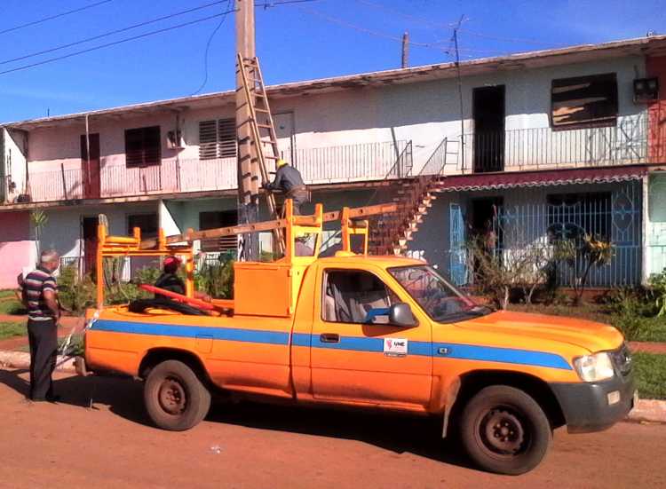 Restablecimiento del servicio eléctrico en Edificio 28 de la Comunidad Cubitas.