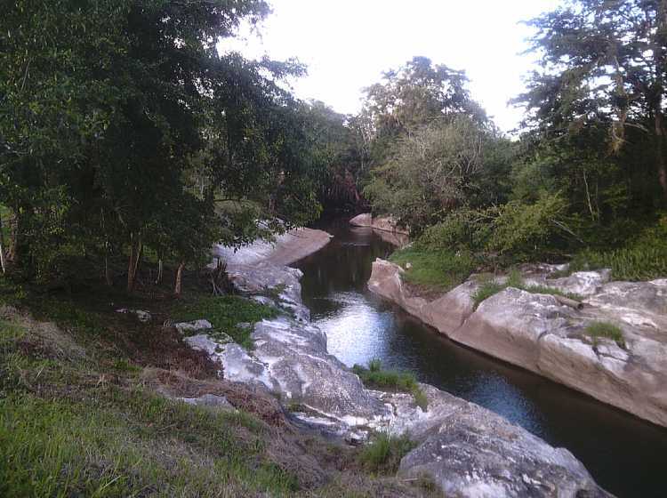 Río Los Cangilones.