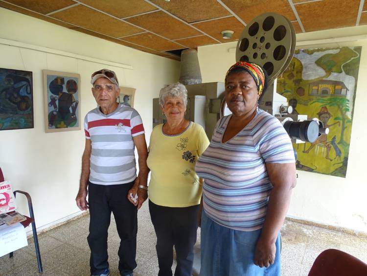 Ruperto Hernández, Enma Sifontes y Adelina Stevens.