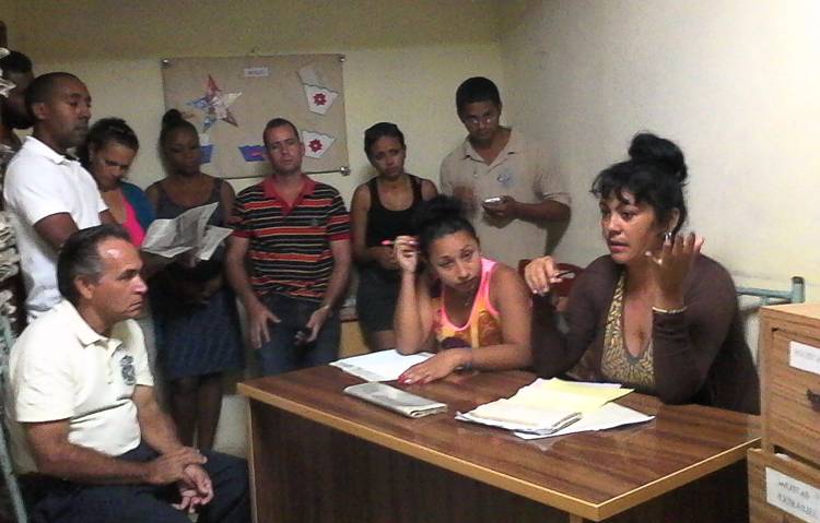 Trabajadores de Radio Cubitas./Foto: Mabel Martínez Moya.