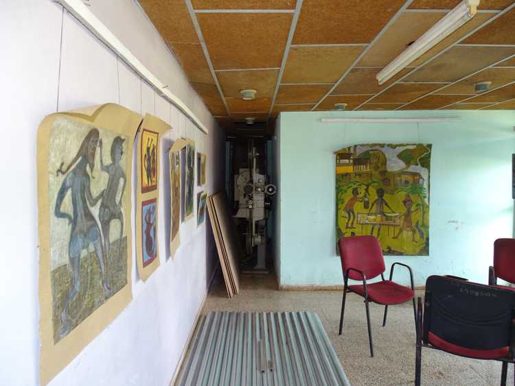 Vestíbulo del Cine Yenen.