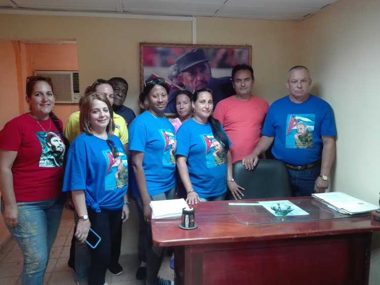 Visita a Minindustria El Desafío en la producción de condimentos.