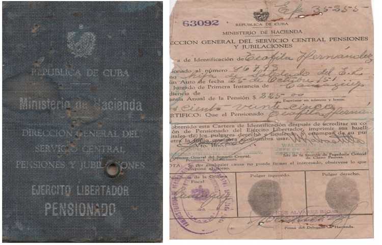 Carnet de pensionado de Veterano del Ejército Libertador otorgado a Luciano Hernández en  traspaso a su muerte a la hija     Teófila Hernández (interior y exterior).