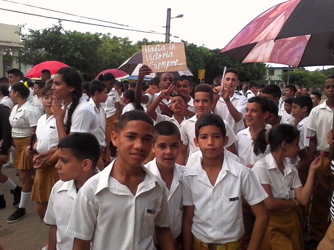 Alumnos de la Escuela Secundaria Básica Urbana.