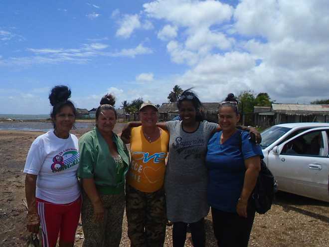 Féminas en Piloto defienden la costa.