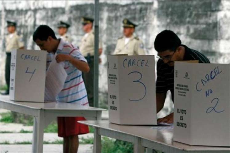 ecuador carceles vota