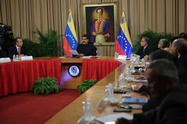 maduro cons defensa