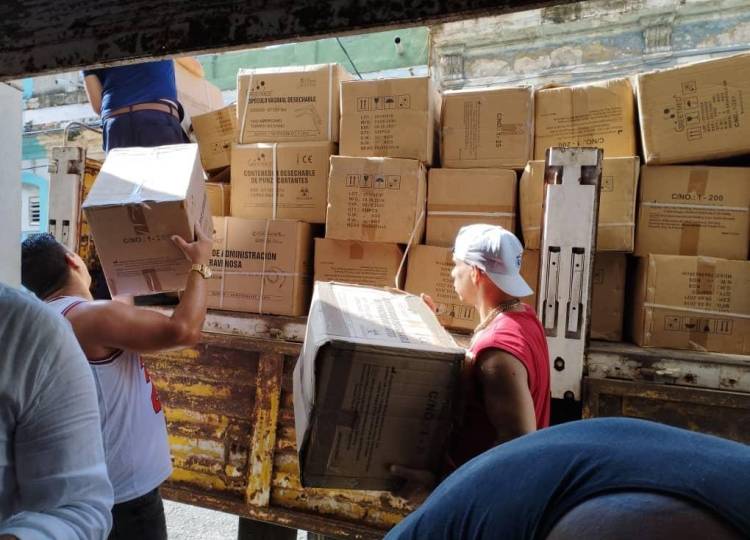 Alistan en Panamá envío de insumos médicos a Cuba