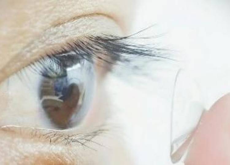 Crean lentes de contacto que permiten ver con los ojos cerrados